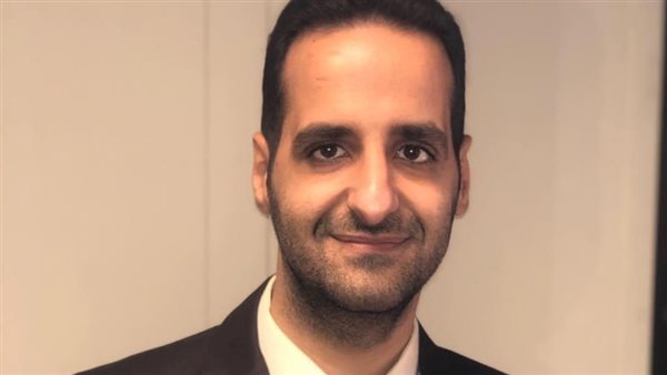 الدكتور أحمد أحمد