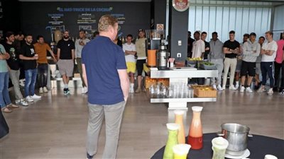 بمناسبة نهاية الموسم.. اجتماع على وجبة إفطار في برشلونة