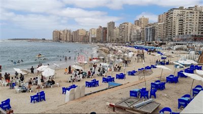 بنسبة 50%.. شواطئ الإسكندرية تستقبل المواطنين لليوم الثاني على التوالي (صور)