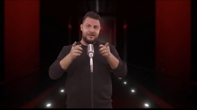 أحمد عادل يتخطى نصف مليون مشاهدة بكليب 