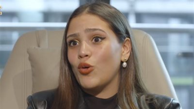 جانا عمرو دياب: يمكن إصابتي بورم بأحبالي الصوتية بسبب فرط الحركة (فيديو)