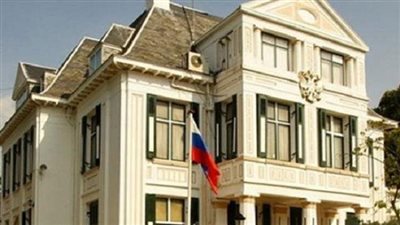 مصدر بالسفارة الروسية: أوفدنا دبلوماسيين لقسم الشرطة المحتجز به المصور الروسي