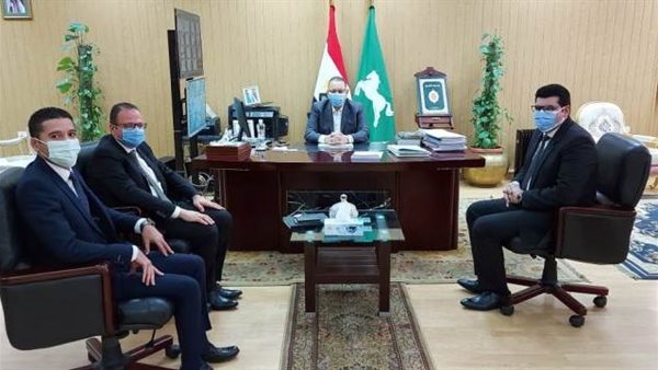 محافظ الشرقية يستقبل