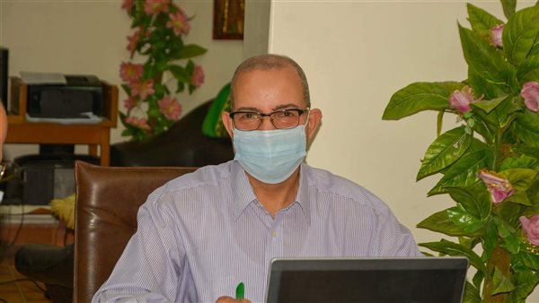 الدكتور نبوي باهي