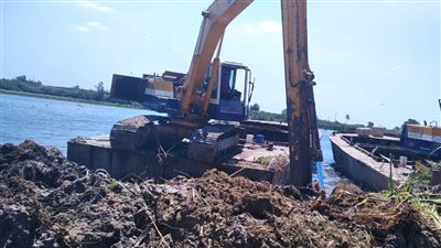 وزير الري يشهد إزالة عدد من التعديات على نهر النيل بنطاق القاهرة الكبرى