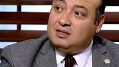 خبير دوائي: المضادات الحيوية ليست سببًا في الإصابة بالفطر الأسود