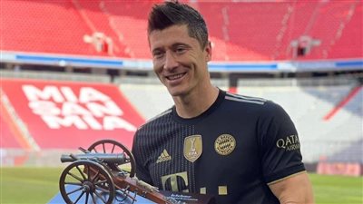 ليفاندوفسكي عن تسجيله للأهداف: 