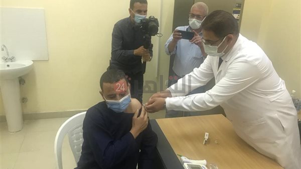 تلقي لقاح كورونا-