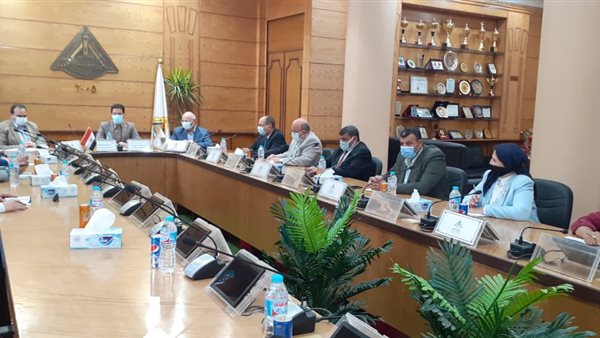 مجلس جامعة بنها 