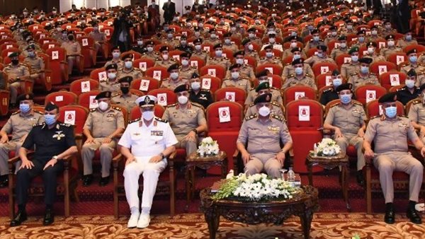 وزير الدفاع 