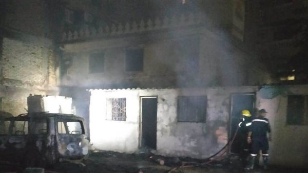 جانب من الحريق