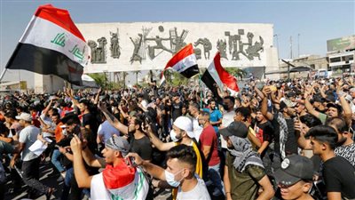 رئيس الوزراء العراقي يفتح تحقيقا في ملابسات أحداث ساحة التحرير 