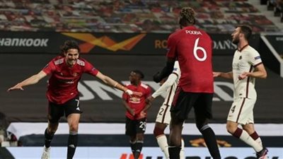 مانشستر يونايتد يعلن قميصه الثالث للموسم الجديد «صور»