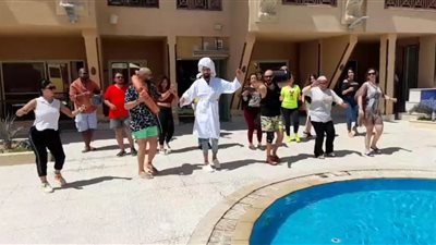 فريق مدرسة رقص لاتيني بالإسكندرية ينشر البهجة علي نغمات هوبا