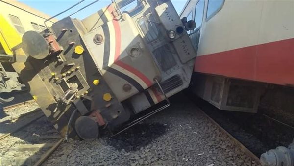 خروج قطار دمياط طنطا