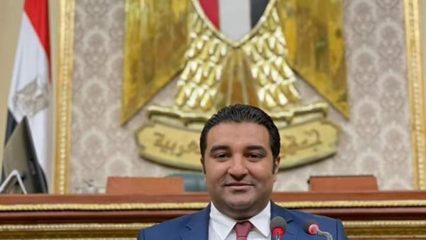 محمود عصام موسى عضو