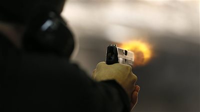 الداخلية: ضبط متعاطي مخدرات أطلق الرصاص عشوائيا بمنطقة الزرايب وقتل مواطنا