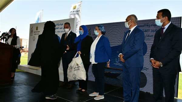 تسليم الدفعة الأولى