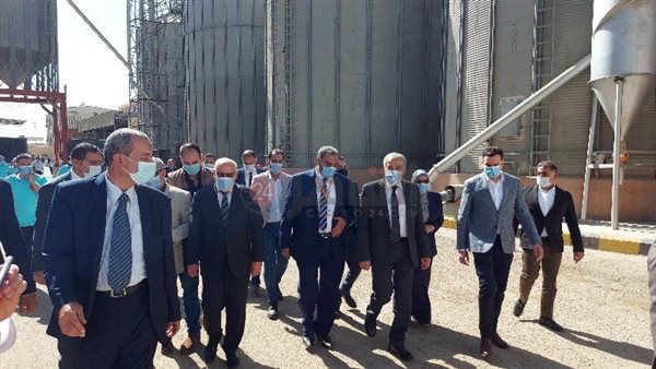 وزير التموين 