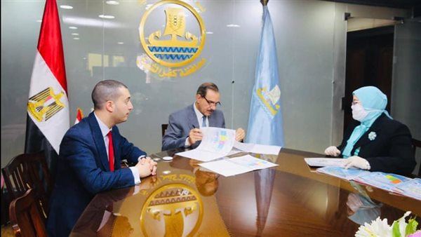 اجتماع محافظ كفر