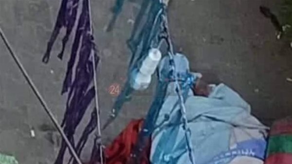 الجثة العارية