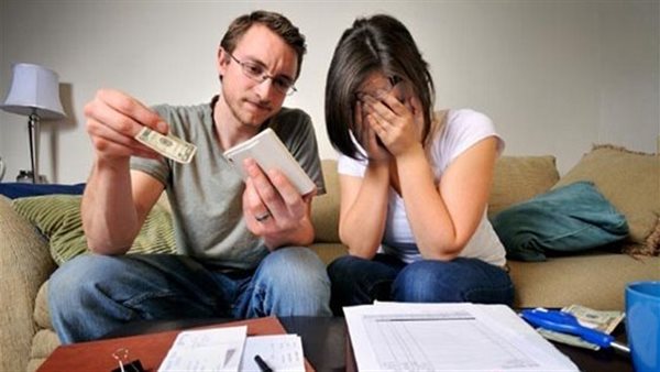 زوجين - أرشيفية