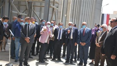 وزير التموين: إنشاء صوامع الغلال لإنتاج رغيف خبز جيد للمواطن (فيديو)