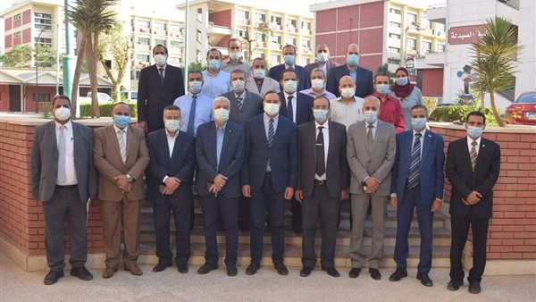 المتدربين رفقة رئيس