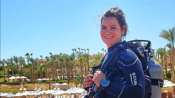 يسرا اللوزي