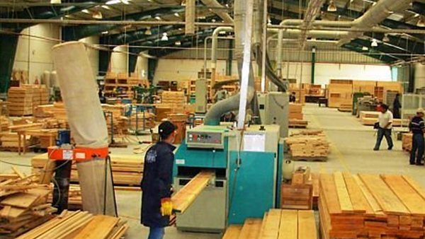 الأثاث والاخشاب