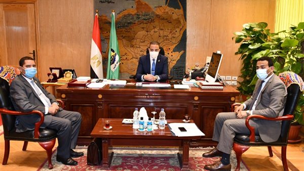 اجتماع محافظ الفيوم