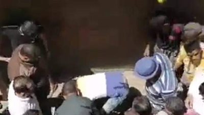 القبض على شخص يرتدى 