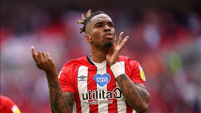 برينتفورد يعلن إصابة مهاجمه إيفان توني بفيروس كورونا