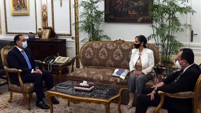 نائلة جبر: مصر نموذج دولي يُحتذى به في منع الهجرة غير الشرعية والاتجار بالبشر