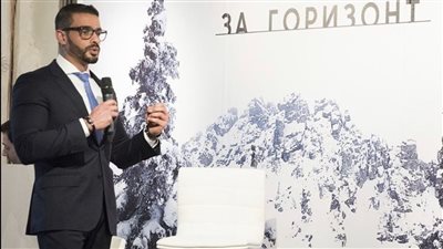 مسئول سابق بسامسونج: التوجه للتجارة الإلكترونية رفع حدة المنافسة بين الشركات