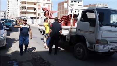 رفع 220 إشغال طريق وإزالة 8 حالات تعد على الأراضي الزراعية بالبحيرة