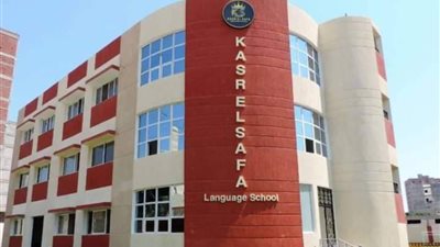 بعد إصابة طالب بكسور.. أولياء أمور يشكون إهمال مدرسة 