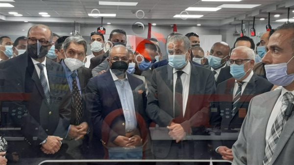 وزير التموين علي