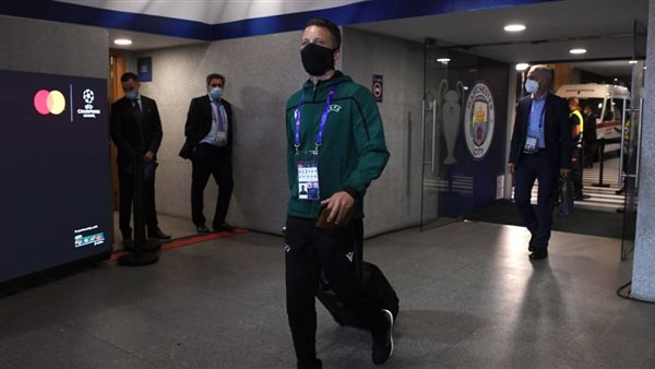 وصول طاقم حكام نهائي