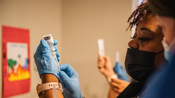 عاملين بالرعاية الصحية