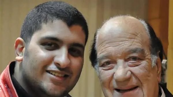 حسن حسني وحفيده