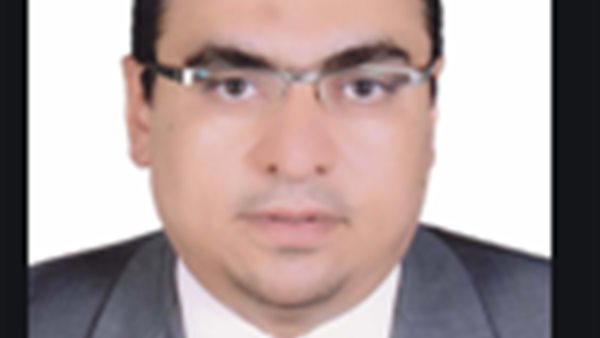  الدكتور أحمد محمد