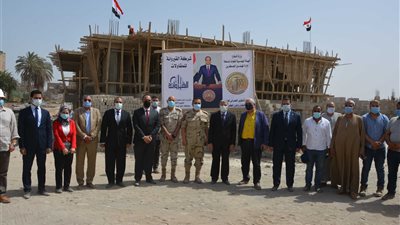 محافظ المنيا يتابع أعمال إنشاء 78 عمارة ضمن مشروع التطوير العمراني لعواصم المحافظات