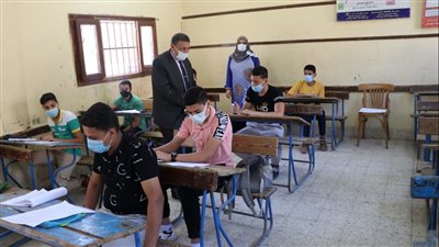 انتظام سير امتحان اللغة الإنجليزية للشهادة الإعدادية في البحيرة دون شكاوى