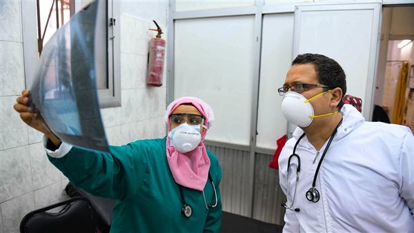 فحص لمصاب بكورونا