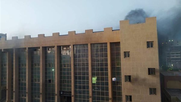 حريق الصالة المغطاه