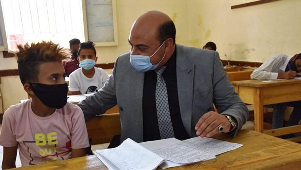 محافظ أسوان يتابع