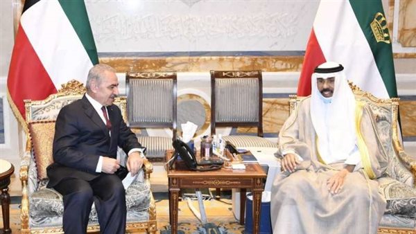 أمير الكويت يستقبل