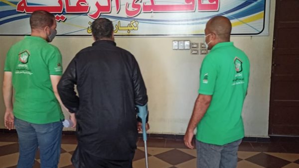 أطفال وكبار بلا مأوى