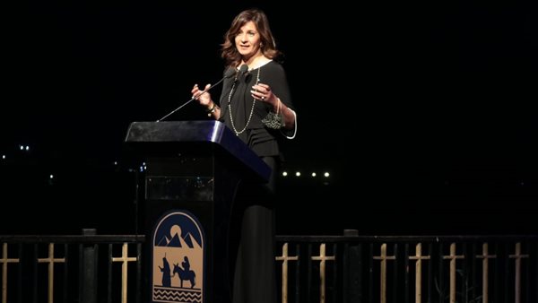 وزيرة الهجرة